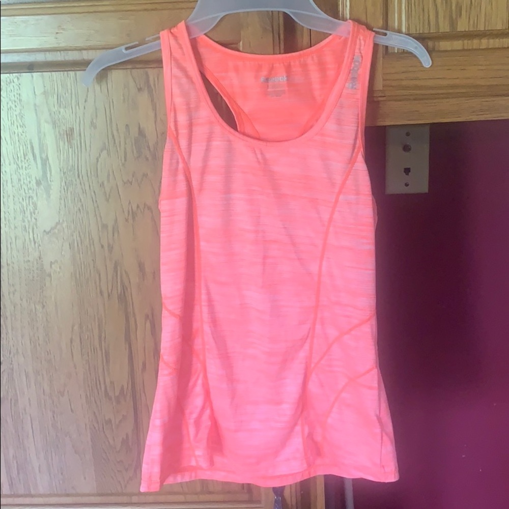 orange tank top